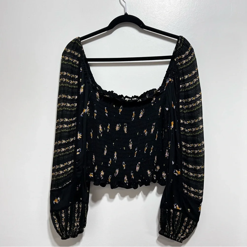 SOLD Anthropologie Dolan Pieta Balloon Sleeve Smocked Floral Blouse Large Black - Picture 5 of 11